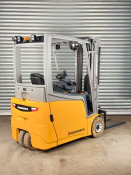 Jungheinrich Frontstapler EFG 215