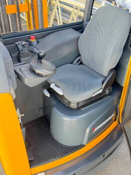 Jungheinrich Schubmaststapler ETV 214 KH