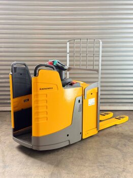 Jungheinrich Niederhubwagen ERE 225 f.P.